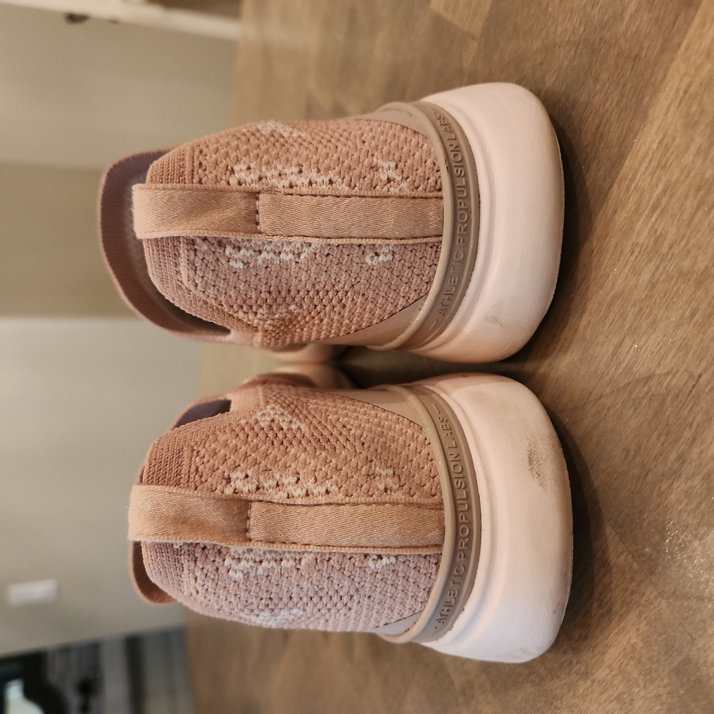 ATHLETIC PROPULSION LABS Techloom Bliss Blush (RET $220) - Picture 6 of 8
